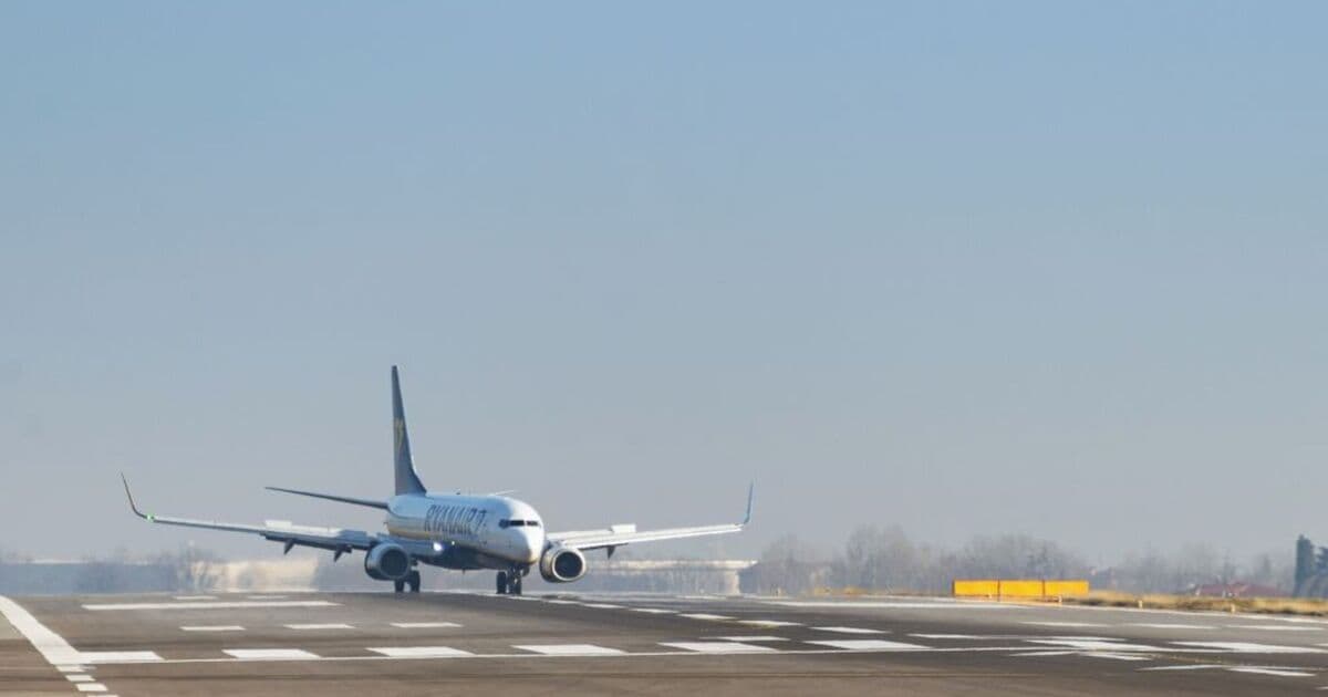 Hellenic Civil Aviation Authority Radio Outage Halts Greek Airspace