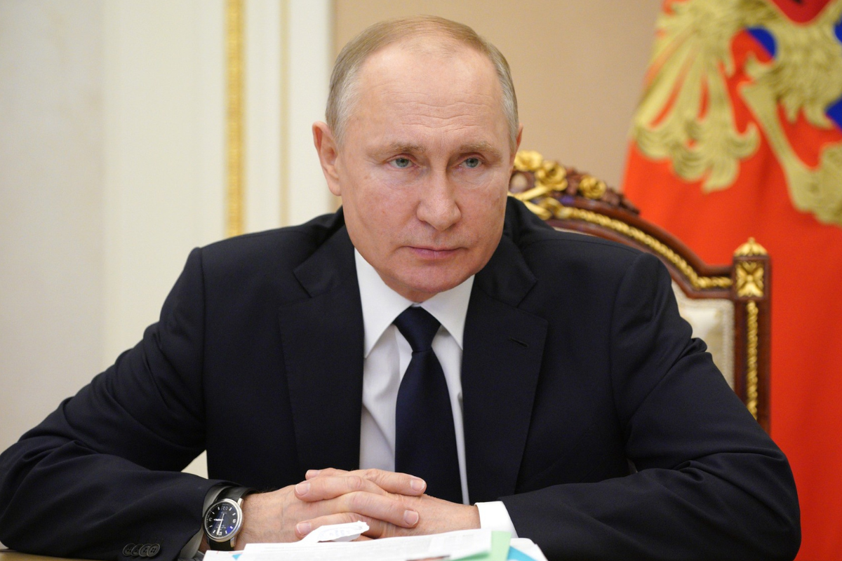 Putin agrees to halt fighting with Ukraine, but only under conditions.