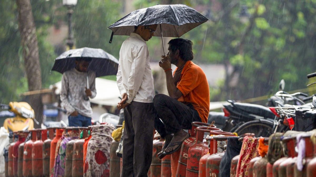 ISMA urges PMO to boost ethanol use to slash India's LPG imports and subsidies.