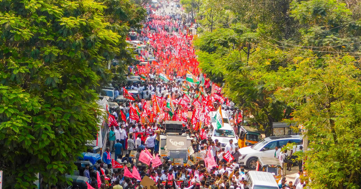 Image from @id_communism