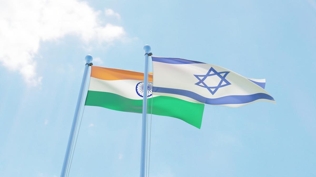 India Receives First Israeli NEGEV LMGs Under Make in India